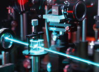 激光位移传感器在精密测厚中的应用