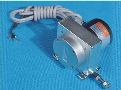 拉绳位移传感器的工作原理和信号输出方式