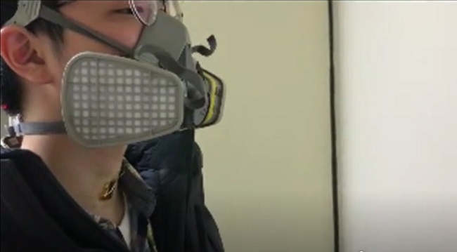 可穿戴式振动传感器,用于精确的语音识别 可穿戴式振动传感器,用于精确的语音识别